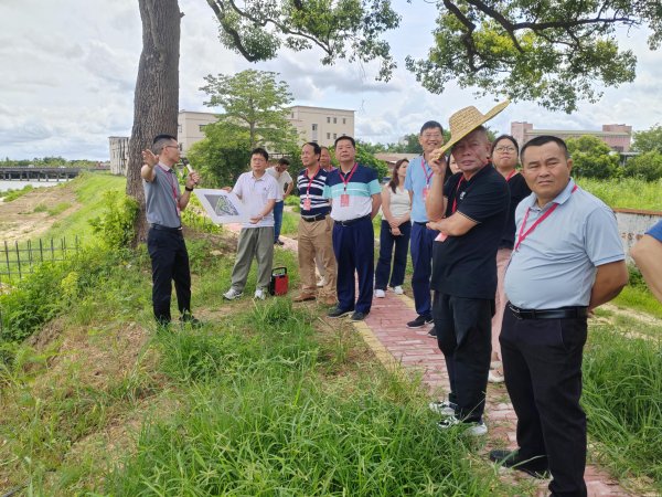 立盟策略 深入基层听民声 走访调研促发展——市人大常委会组成人员到蚬冈镇开展走访代表活动